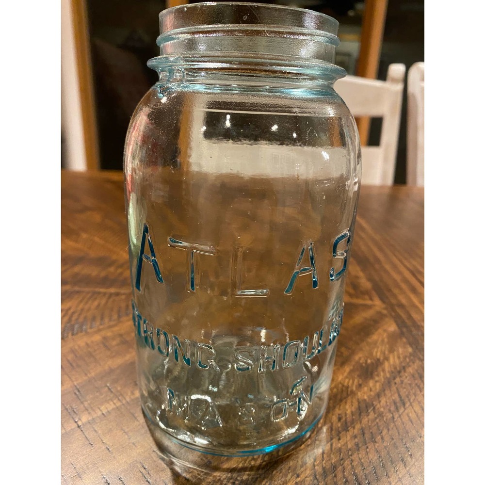Vintage ATLAS Strong Shoulder MASON Jar Light Blue